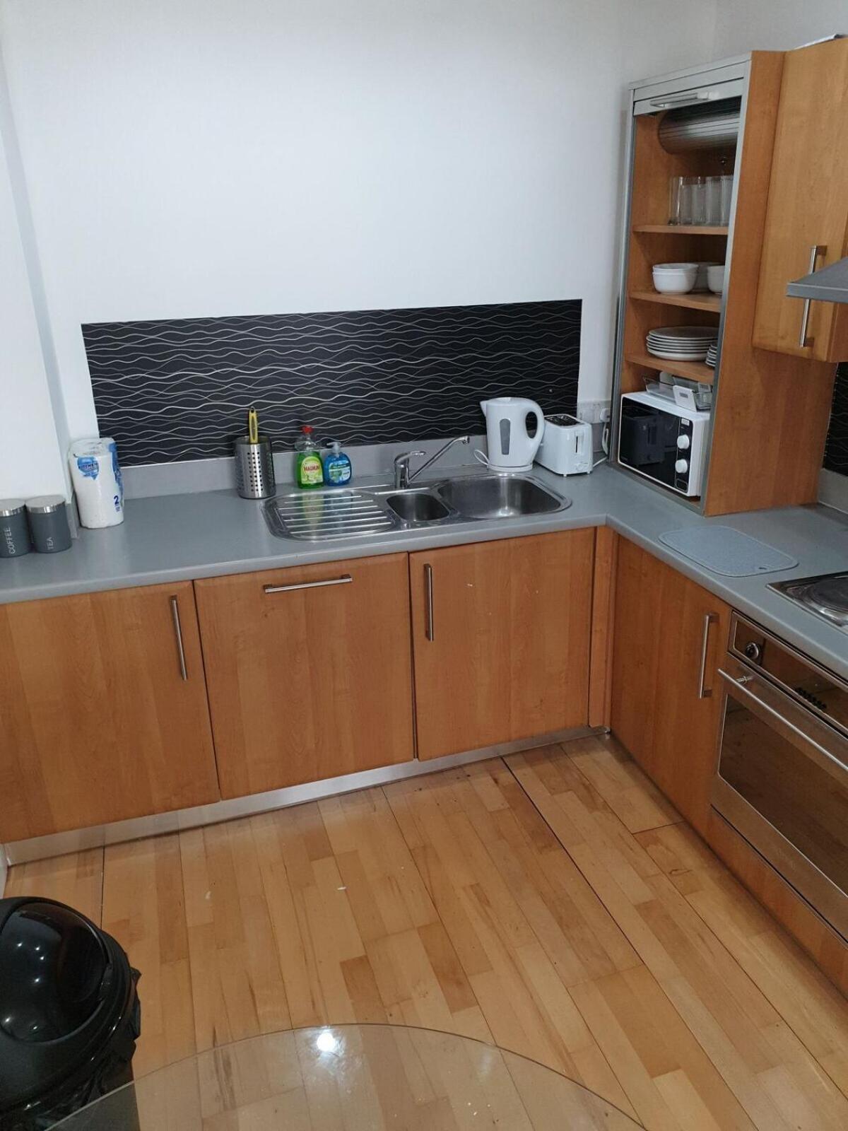 Fab New One Bed Apartamento