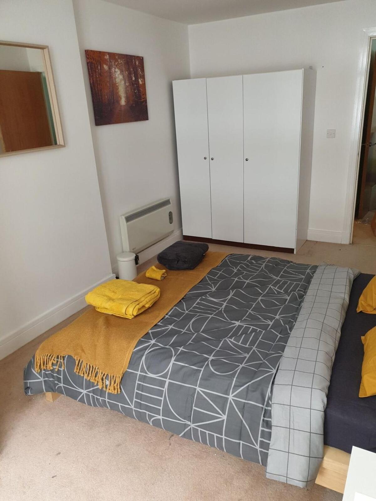 Fab New One Bed Apartamento